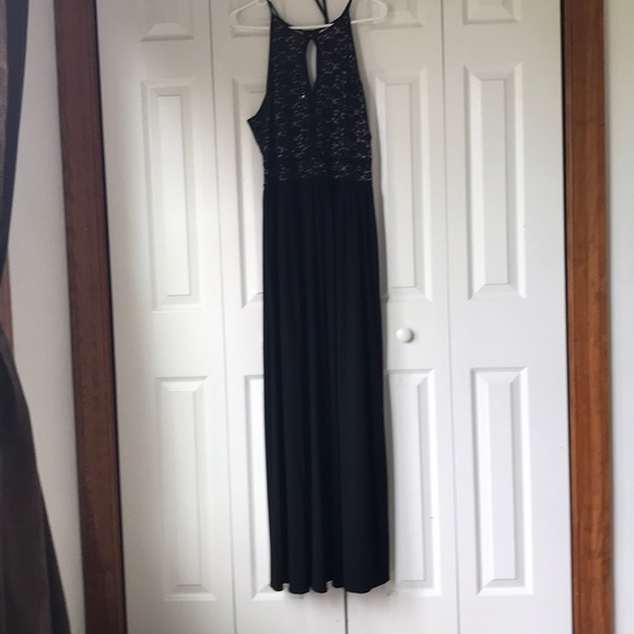 NW Dresses & Skirts - NW Long Black Formal Dress